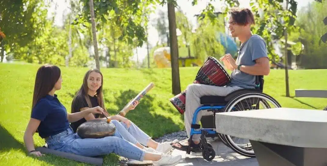 Cómo apoyar a las personas con discapacidad: Acciones clave